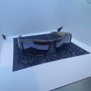 Oakley Gascan rootbeer